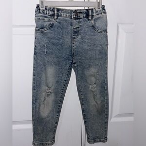 SHEIN Light Wash Relaxed Jeans